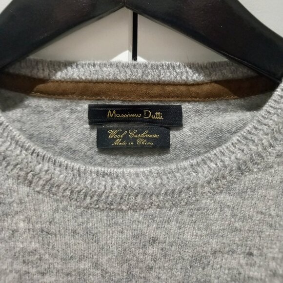 Massimo Dutti Wool & Cashmere Sweater in SMALL/US 6 - Picture 2 of 2